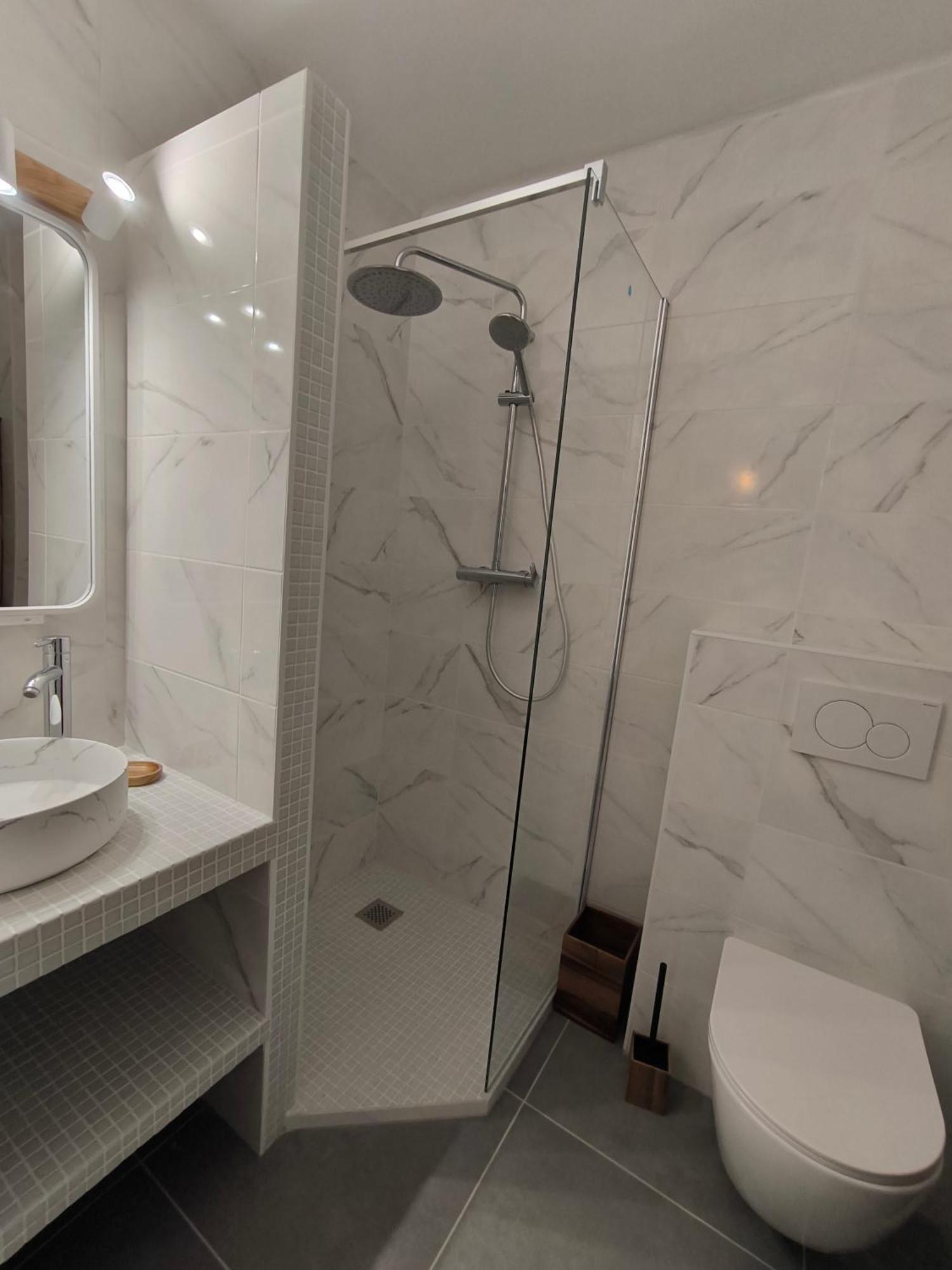 Confortable 2 Pieces Entre Menton Et Monaco Avec Parking Prive Apartamento *